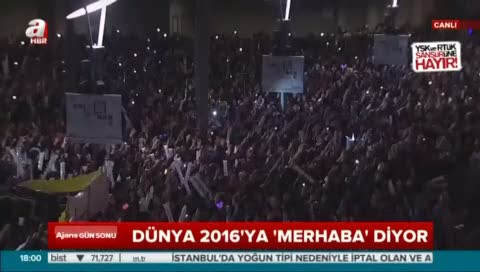 Dünya 2016'ya Merhaba diyor...