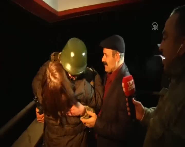 Mehmetçik'e canlı yayında yılbaşı sürprizi