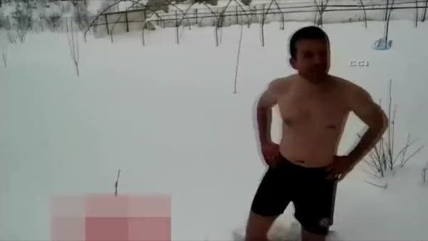 Bu da karda yüzen adam