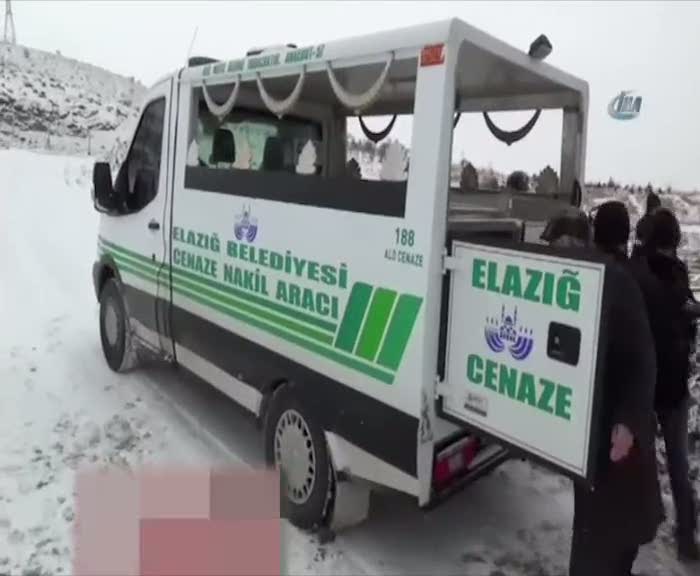 Terör saldırısında ölen kadının ailesi PKK'ya lanet okudu