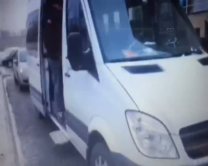 Uzun namlulu silahla şov yapan 3 terörist Suriye'ye kaçarken yakalandı