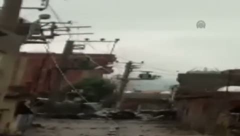 PKK'lı teröristin vurulma anı kamerada!