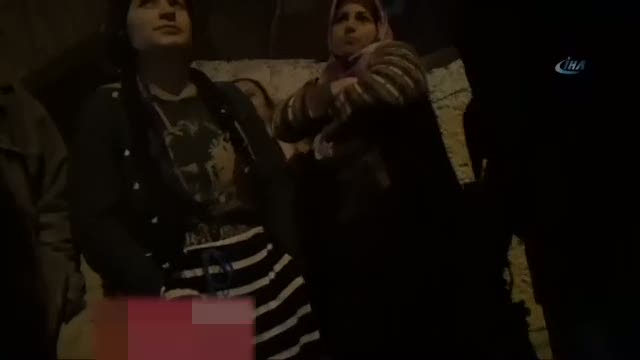 Okul yakmaya çalışan PKK'lı teröristleri kadınlar engelledi