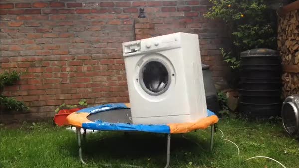 Çamaşır makinesi trambolin üzerinde nasıl çalışır?