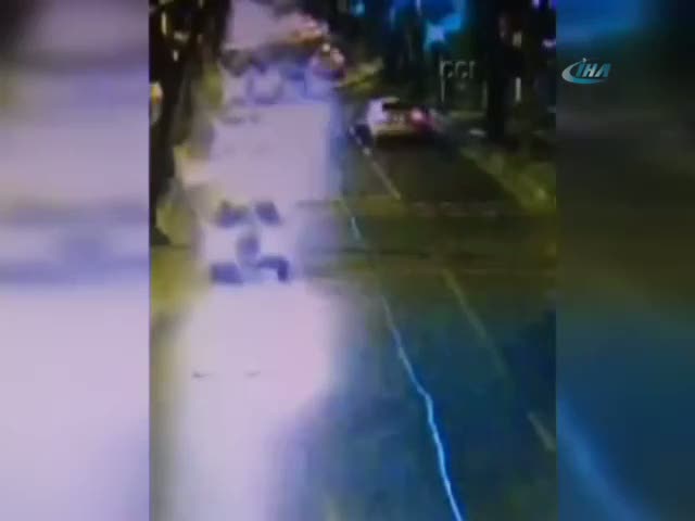 Ünlü yönetmenin oğlunun kazası kamerada