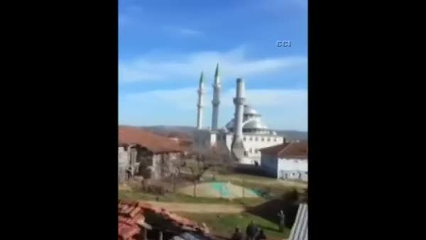 Eski minare böyle yıkıldı
