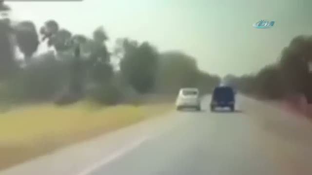 Trafikte yarış kötü bitti