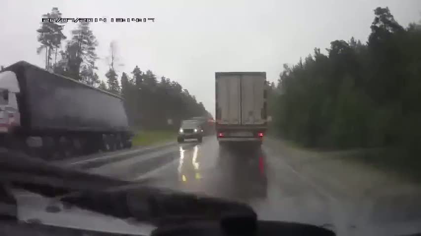 En feci 7 TIR kazası