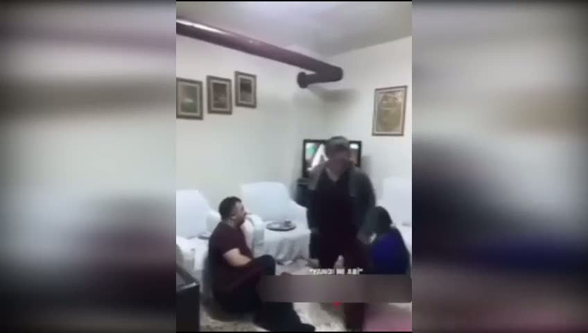 Çaydanlık şakası feci korkuttu