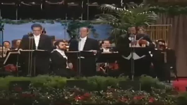 Pavarotti, Carreras ve Domingo'dan, Frank Sinatra'ya 'My way' performansı