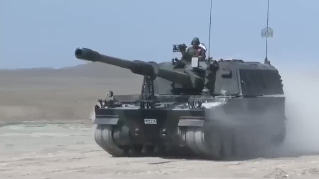 İşte PYD'li teröristleri vuran Fırtına obüsleri
