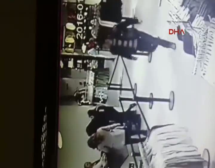Cep telefonu hırsızı yakalandı