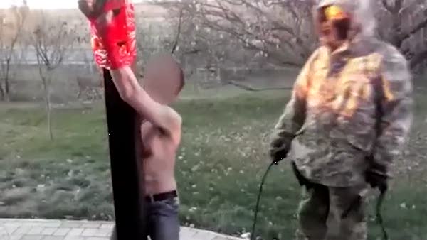 Rus militanlardan korkunç işkence görüntüleri!