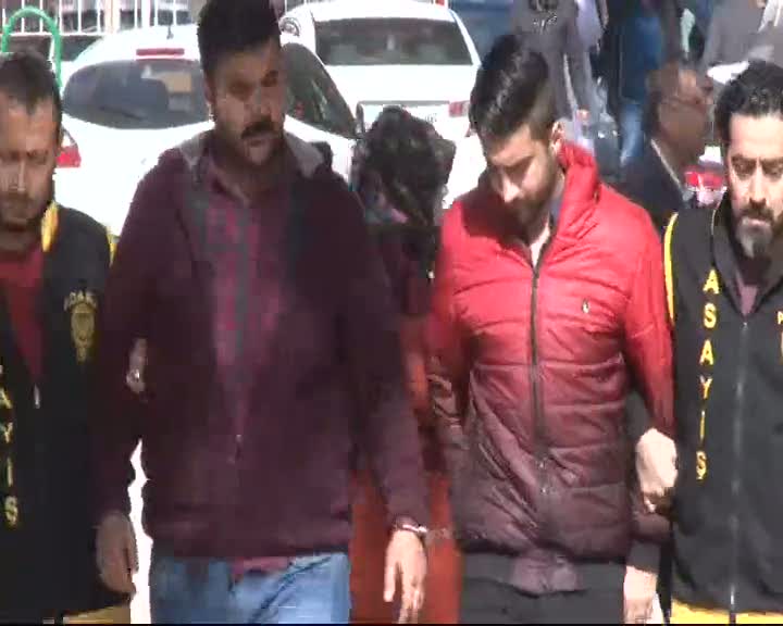 Kız çocuğuna beraber tecavüz eden kuzenler yakalandı