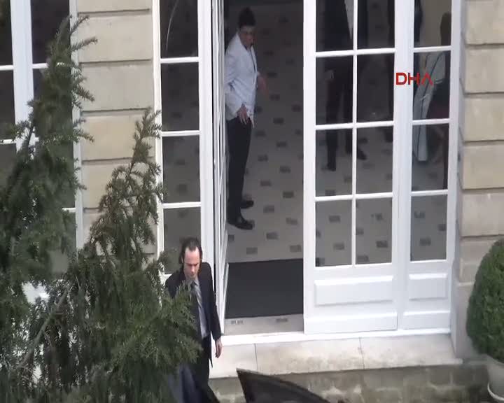 Kıvanç Tatlıtuğ Paris'te Başak Dizer'le evleniyor