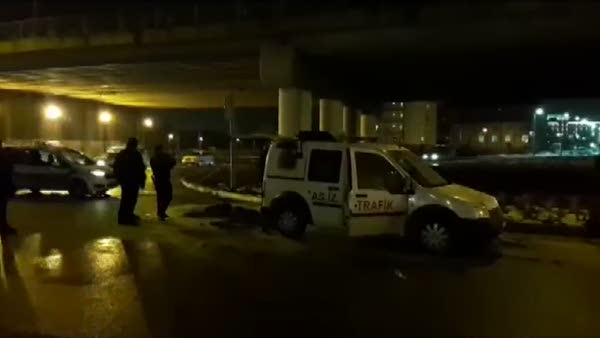 Sivas’ta seyir halindeki askeri araç yandı