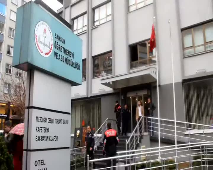 2 çocuk annesi kadın  öğretmenevinde intihar etti