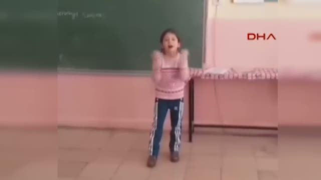 Mardinli Semanur, İstiklal Marşı'yla büyük beğeni kazandı