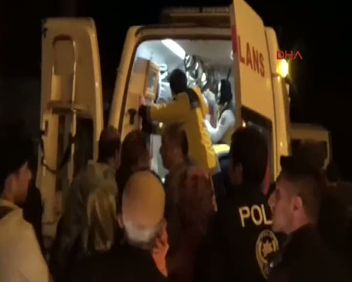 Otomobil şarampole devrildi: 5 yaralı