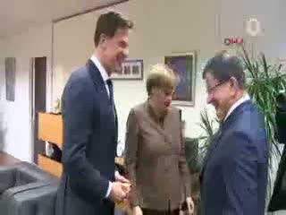 Başbakan Davutoğlu Brüksel'de