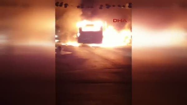Hainler İstanbul'da halk otobüsünü yaktı