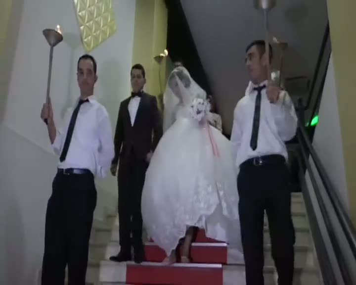 Bu nikah ikizleri ayırdı