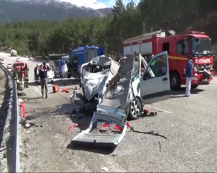 Denizli'de feci trafik kazası