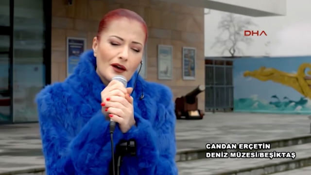 Candan Erçetin Çanakkale türküsünü seslendirdi