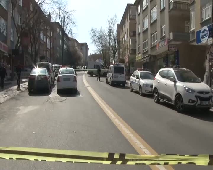 Ankara'da silahlı saldırı sonucu 1'i polis, 2 kişi vuruldu.