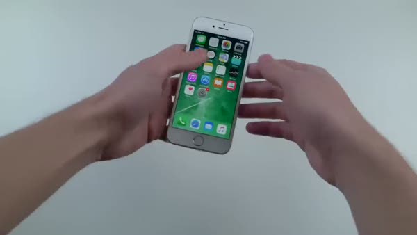 İphone 6s'in üzerine erimiş katran dökülürse ne olur?