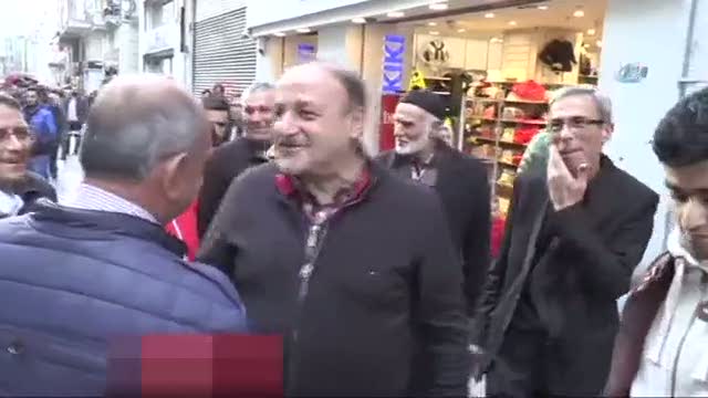 Oktay Vural'a İstiklal Caddesi'nde şok tepki