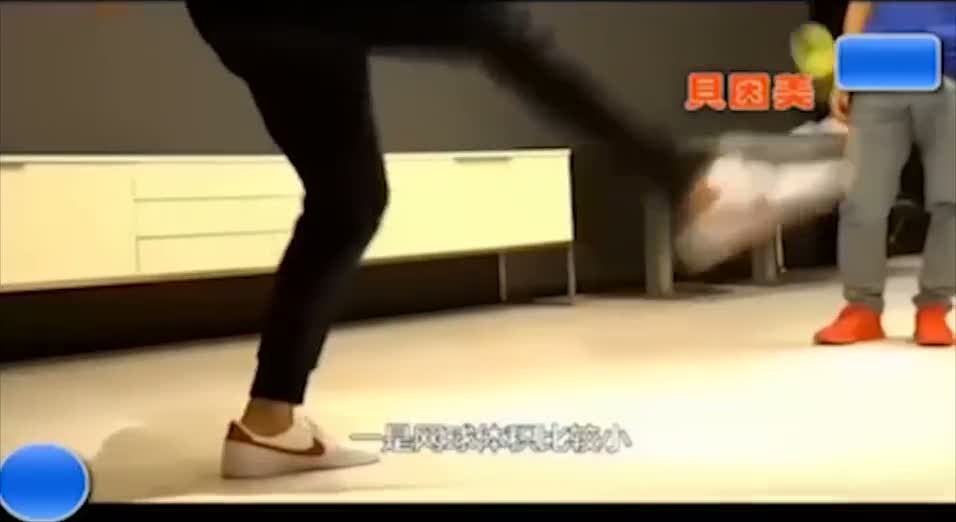 Ronaldo tenis topuyla şov yaptı!