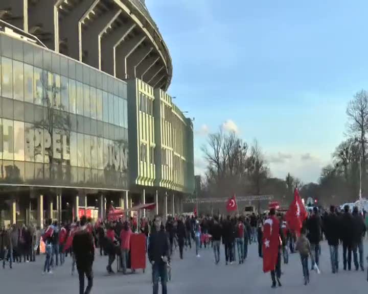 Milli maça yoğun ilgi