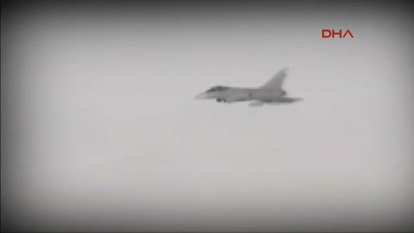 NATO uçaklarıyla Rus bakanı koruyan Su-27 uçakları arasındaki gerginlik