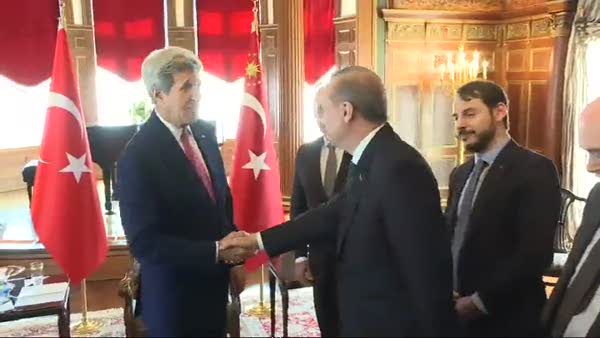 Erdoğan, Kerry ile görüştü
