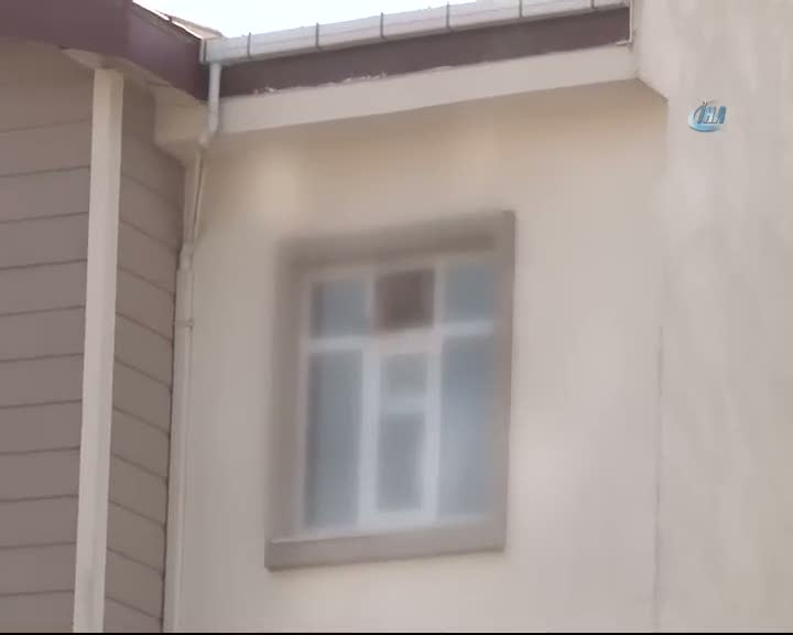 Genç kızların imdat çığlıkları ortalığı karıştırdı