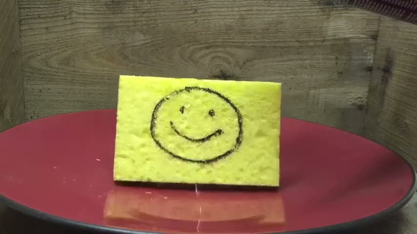 Süngere sülfirik asit dökülürse ne olur?