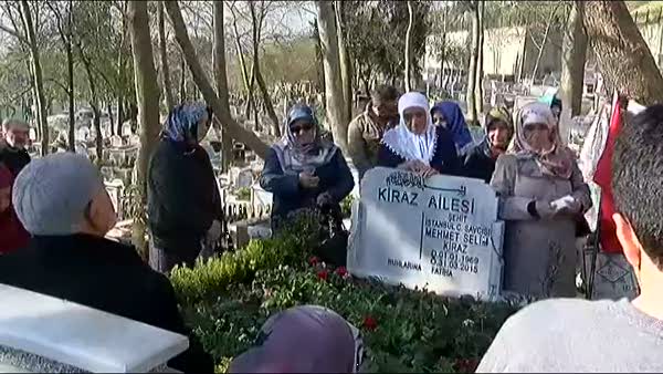 Şehit Cumhuriyet Savcısı Mehmet Selim Kiraz, kabri başında dualarla anılıyor