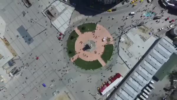 Taksim Meydanı’nın son hali havadan görüntülendi