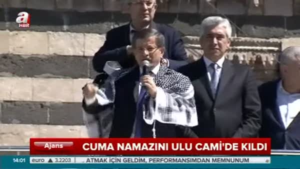 Başbakan Davutoğlu Sur'da Diyarbakırlılara seslendi