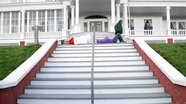 Merdivenli evde yaşayanların eğlencesi