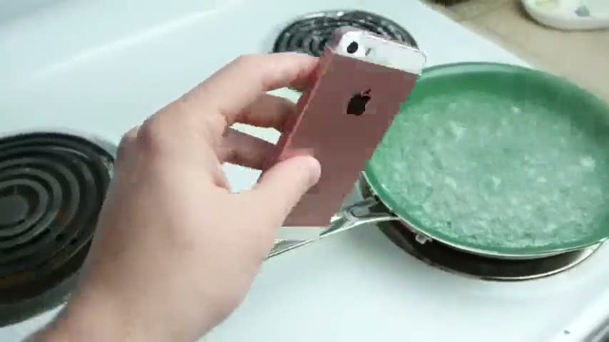 İphone 6Se tavada haşlama testi yaptılar