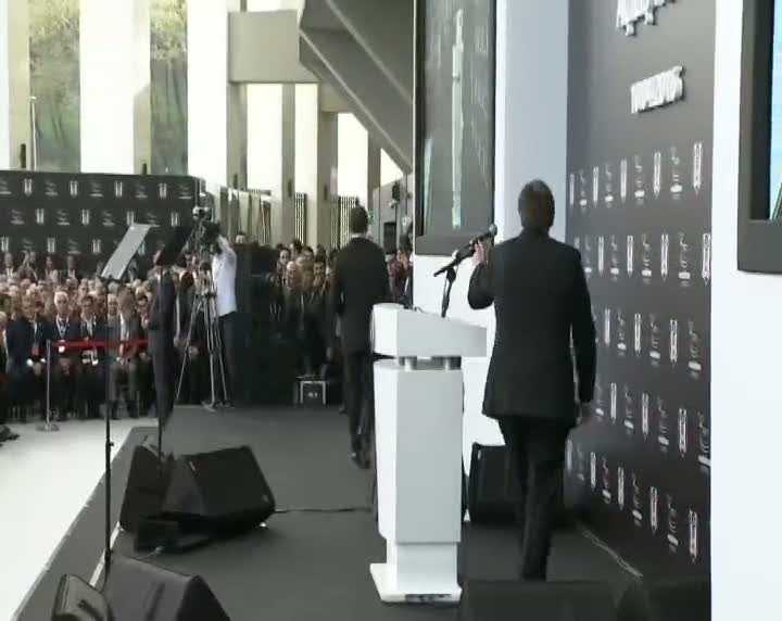 Yıldırım Demirören'den güldüren gaf!