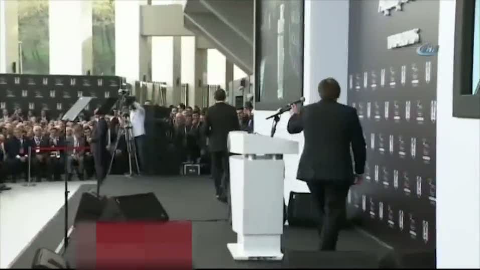 Yıldırım Demirören'den güldüren dil sürçmesi