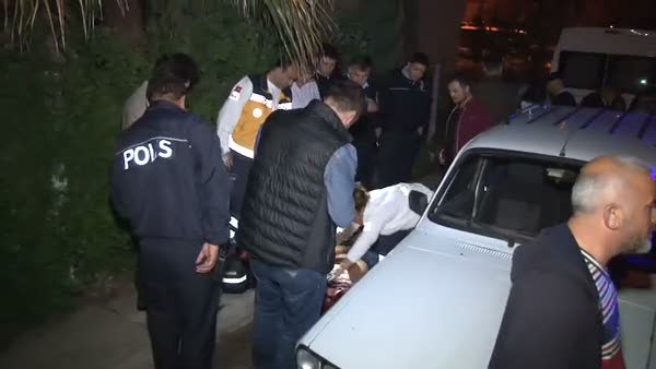 Adana'da sokak ortasında kalaşnikof ve tabancalarla cinayet