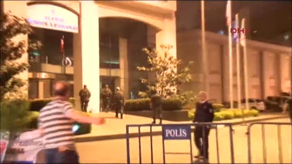 AK Parti İstanbul İl Merkezi'nin arkasına bomba atıldı