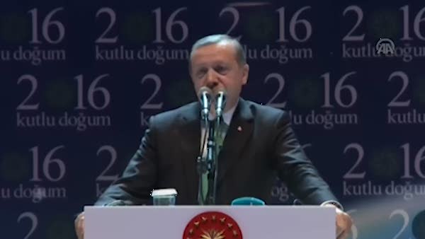 Cumhurbaşkanı Erdoğan babasıyla arasında geçen ilginç diyaloğu anlattı