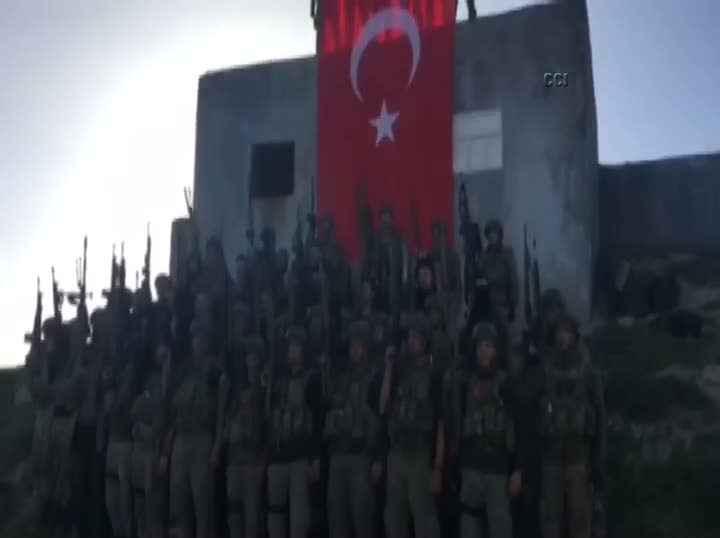 Kahramanlar Yüksekova'yı inletti!