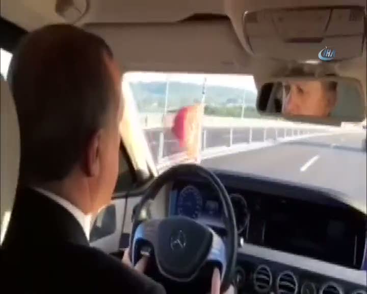 Cumhurbaşkanı Erdoğan Osman Gazi Köprüsü’nden geçti
