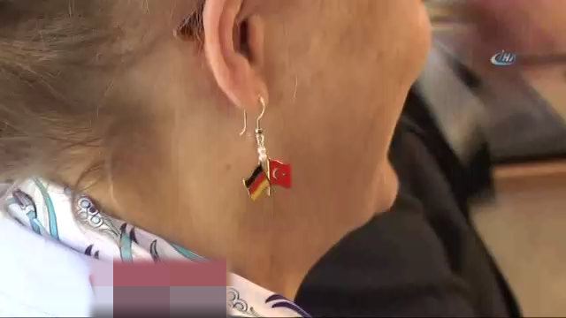 Alman Büyükelçinin eşinden Türkiye'ye büyük jest